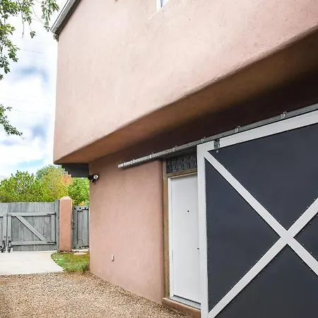 Holiday home Heart Of Vibrant Railyard-large Downtown Loft With Prime Location And Beautiful Deck *