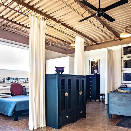 Heart Of Vibrant Railyard-large Downtown Loft With Prime Location And Beautiful Deck