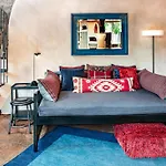 Heart Of Vibrant Railyard-Large Downtown Loft With Prime Location And Beautiful Deck