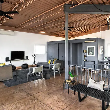 Hébergement de vacances Heart Of Vibrant Railyard-large Downtown Loft With Prime Location And Beautiful Deck *