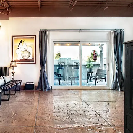 Heart Of Vibrant Railyard-large Downtown Loft With Prime Location And Beautiful Deck Hébergement de vacances